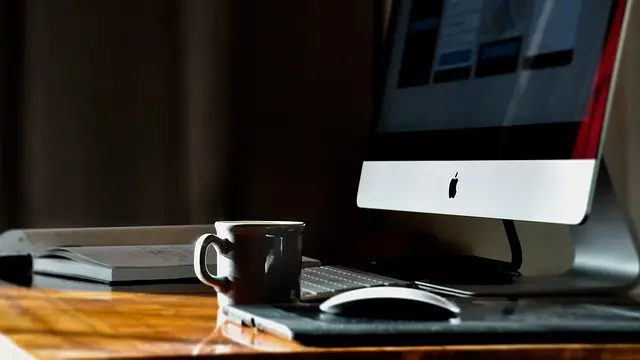 Top Premium Tech Gadgets to Maximize Your Home Office